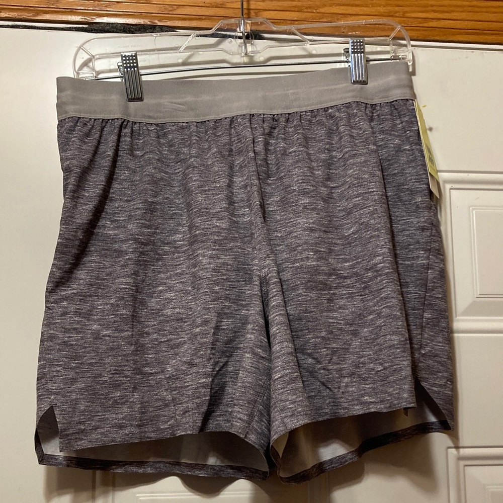 All in Motion Women’s‎ Heather Gray Athletic Shorts M NWT